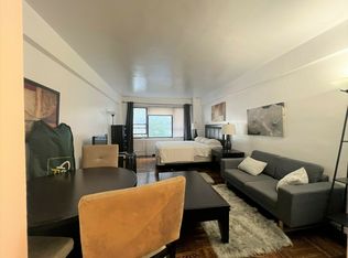 210 E 47th St APT 2F, New York, NY