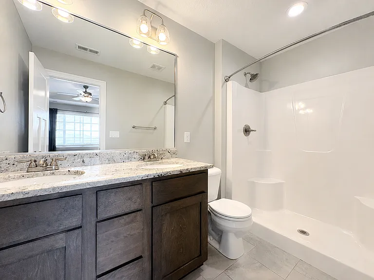5110 NW 15th St — Photo 13