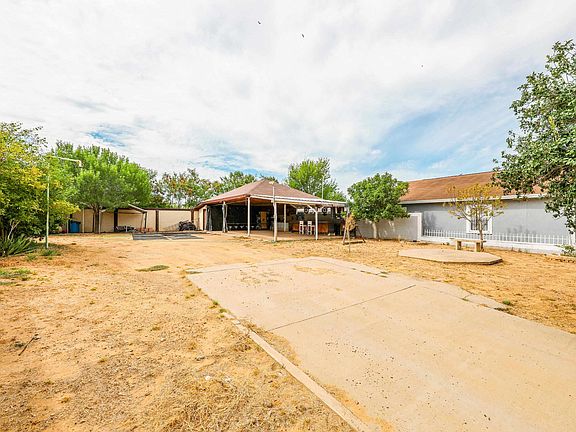 3rd image of 4619 San Rafael Ln