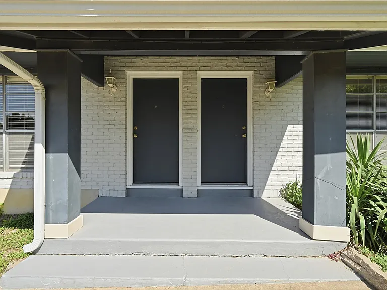2712 Saint Edwards Cir #A — Photo 3