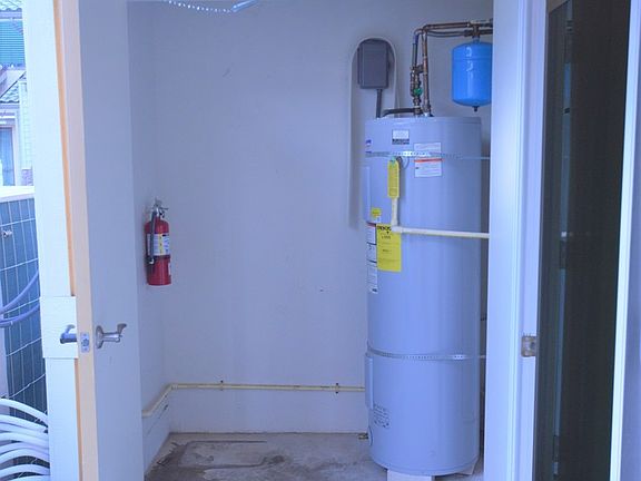 5th image of 458 Manawai St #501
