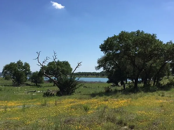 139 Shimmering Shore Ct, Spring Branch, TX 78070