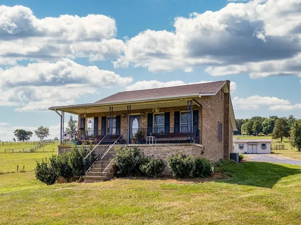 2586 Graveltown Rd, Quicksburg, VA 22847