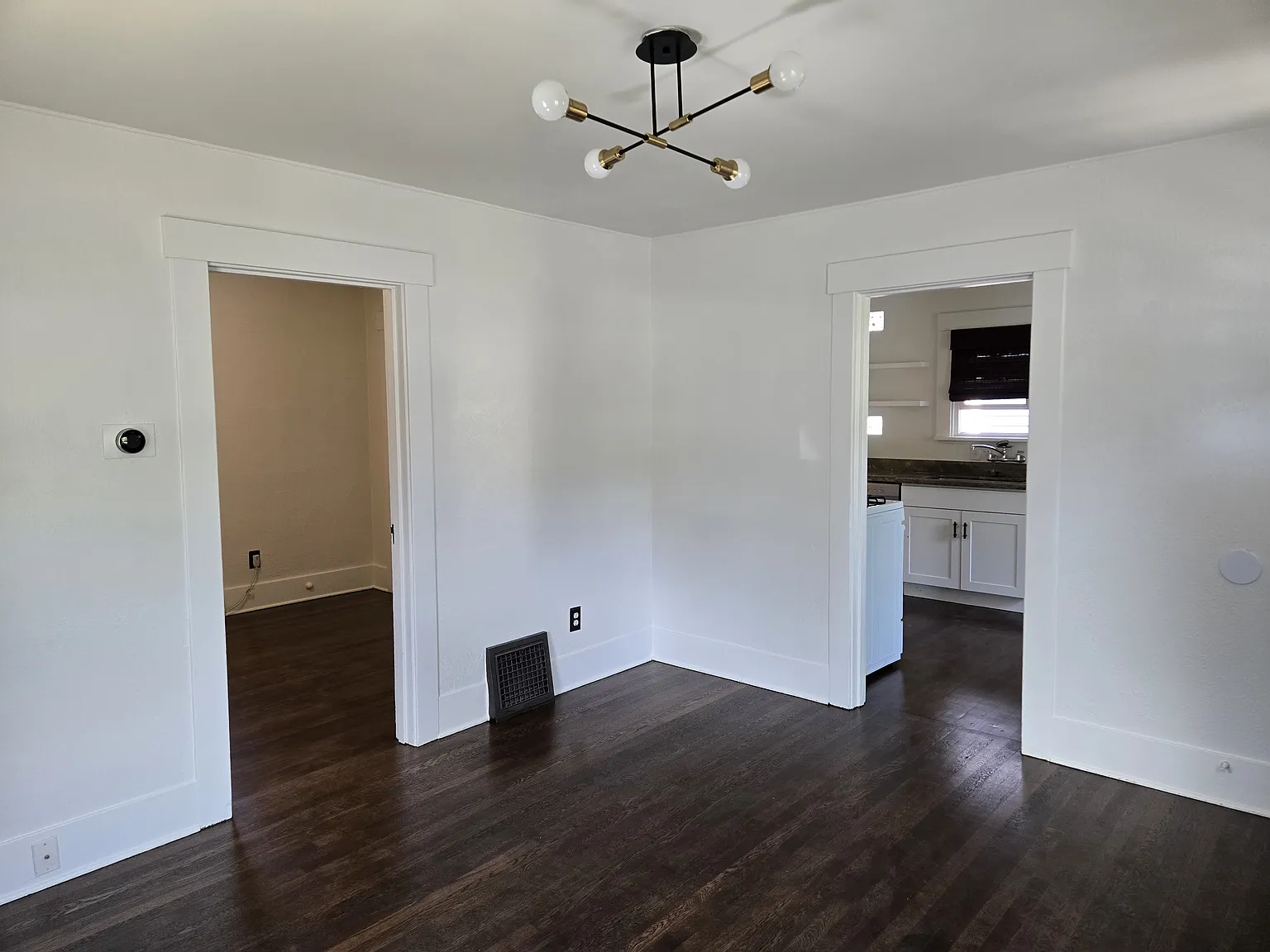 1 bed, 528 sqft, $2,100 — Photo 3