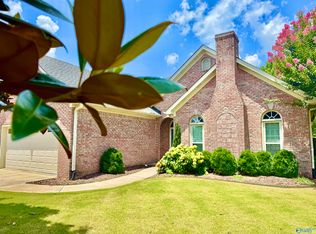 2412 Duncansby Dr SW, Decatur, AL 35603