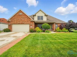 5102 Bay Ridge Ct, Oregon, OH 43616