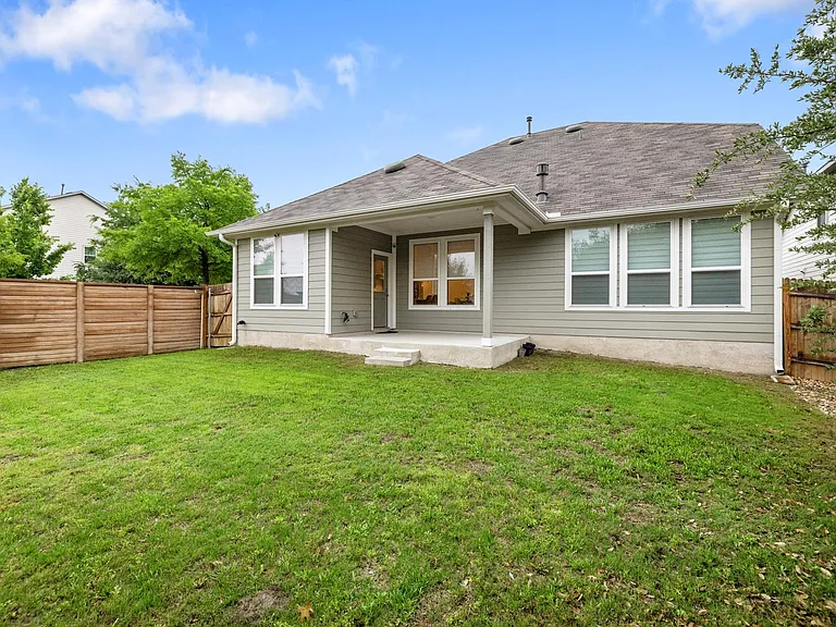 2604 Acoma Ln — Photo 29