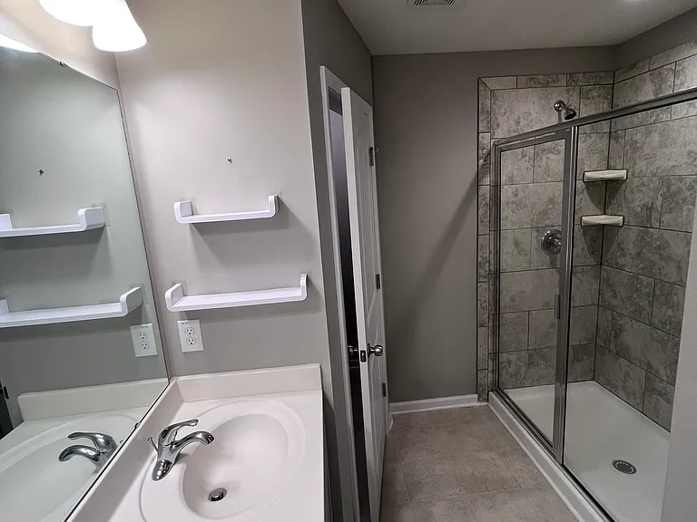312 Irving Way — Photo 22