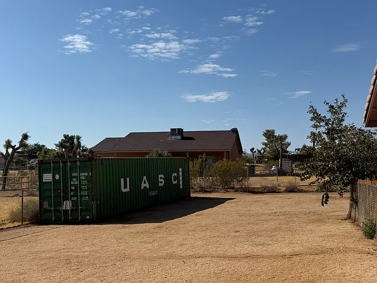 40' Conex for all your storage needs
