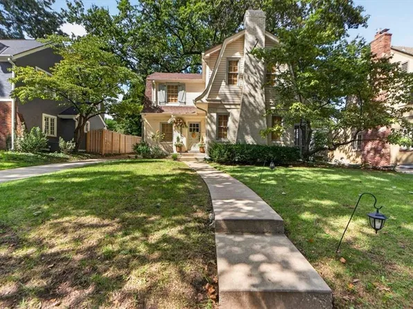 6848 Edgevale Rd, Kansas City, MO 64113