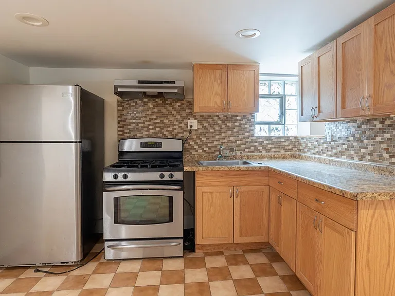 4047 N Moody Ave #GDN — Photo 2