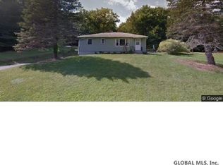 20 Arlene Ct, Averill Park, NY 12018