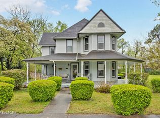 404 S Chamberlain Ave, Rockwood, TN 37854