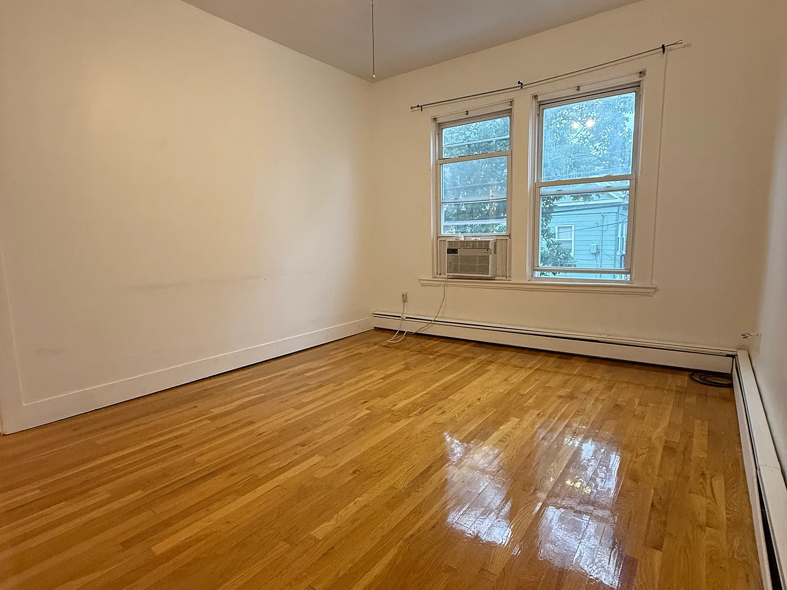 2 bed, 999 sqft, $2,800 — Photo 3