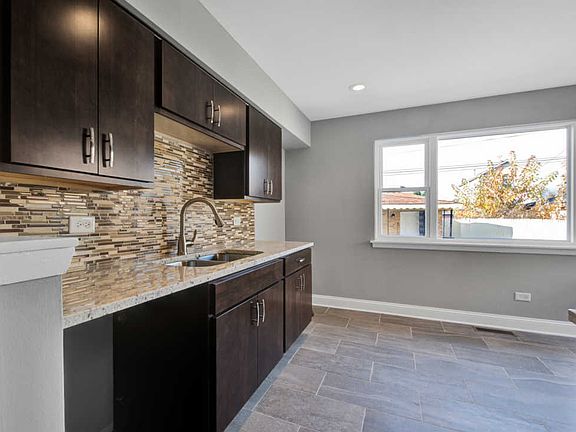 4th image of 9616 S South Park Ave