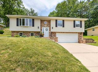 3069 Shiras Ave, Dubuque, IA 52001