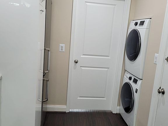 In unit washer and dryer.
