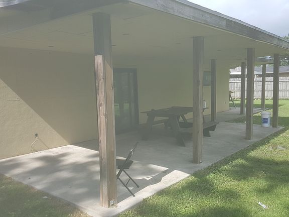 4th image of 3332 Terrace Dr