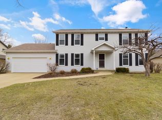 36 Diane Ln, Appleton, WI 54915