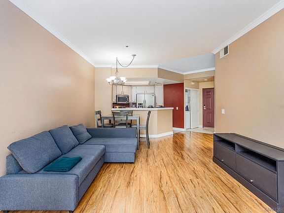 3rd image of 640 Camino De La Reina #1106
