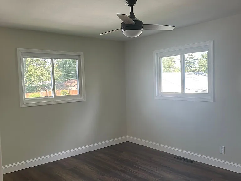 3452 Farley Dr — Photo 6