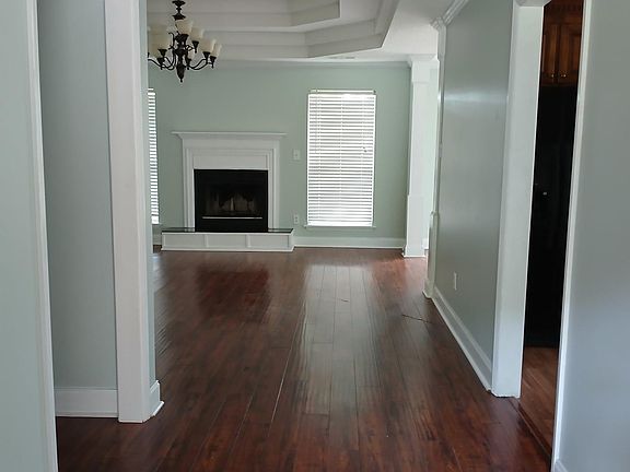 2nd image of 110 Caravelle Ct