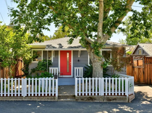 102 Marion Lane, Healdsburg, CA 95448