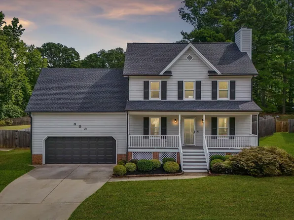 308 W Elm Ave, Holly Springs, NC 27540