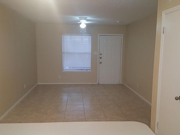 3rd image of 2606 Los Amigos Dr