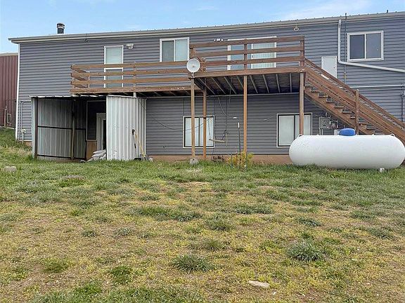 3rd image of 215 Loop Rd