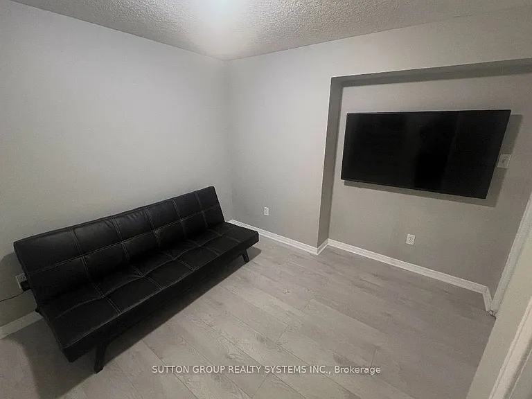 211 Veronica Dr #19 — Photo 18