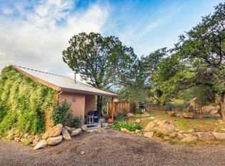 8 Hillside Rd, Pinos Altos, NM 88053