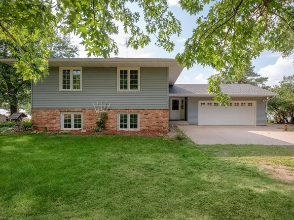 2391 Kimball Ave NW, Annandale, MN 55302