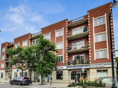 2900 W Irving Park Rd APT 301, Chicago, IL, 60618