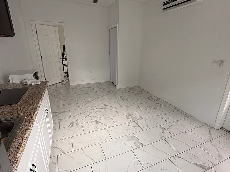 Michele Ln — Photo 8