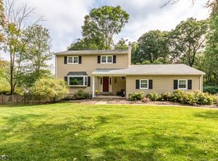30 Robert St, Flanders, NJ 07836