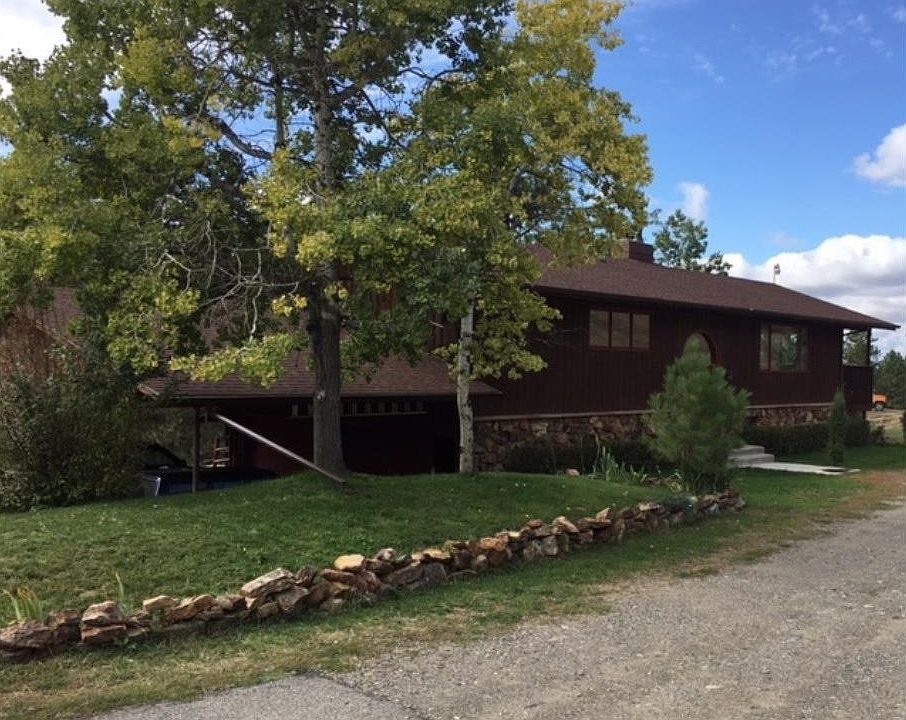 1st image of 923 Emerald Hills Dr