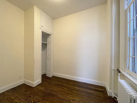 Rented by Compass | media 13