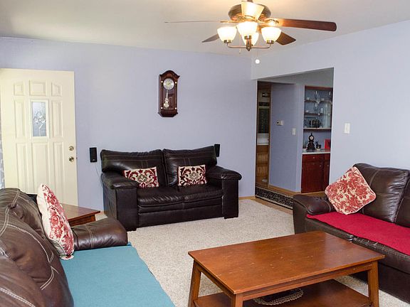 4th image of 5333 Newcastle Dr SE