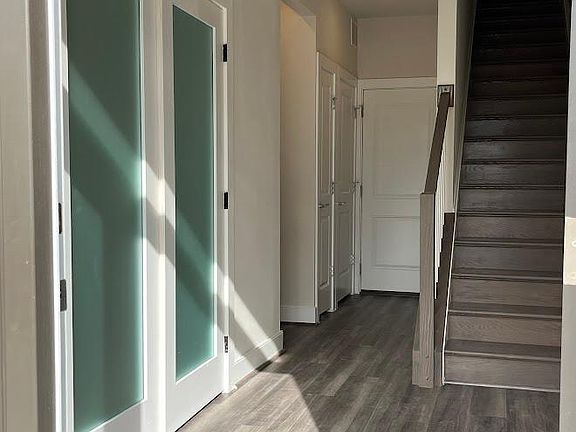 5th image of 2307 Lee Farnum St