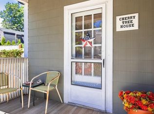 149 Elm St #1, Marblehead, MA 01945