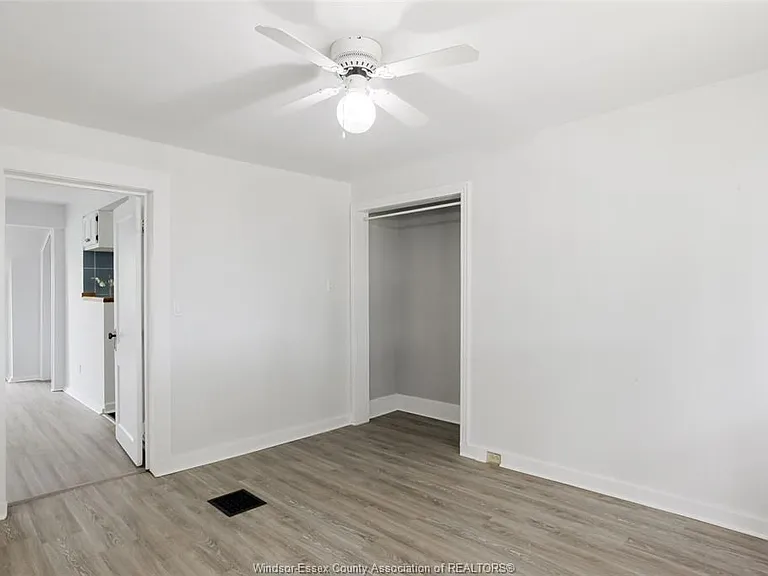 1453 Marentette Ave #UPPER — Photo 22