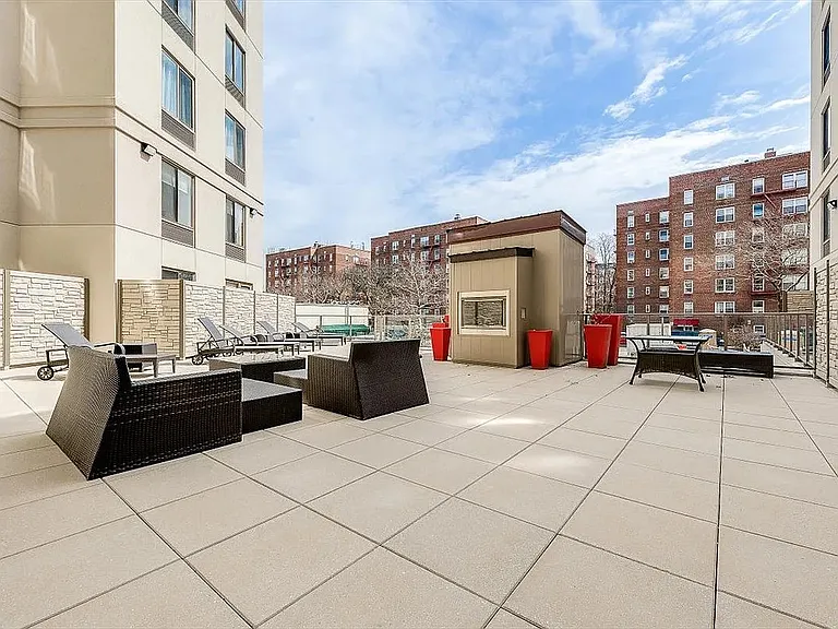 6405 Yellowstone Blvd #515P — Photo 7