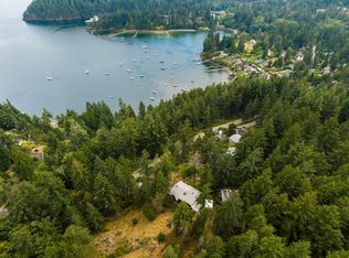 1178 Miller Rd, Bowen Island, BC V0N 1G1