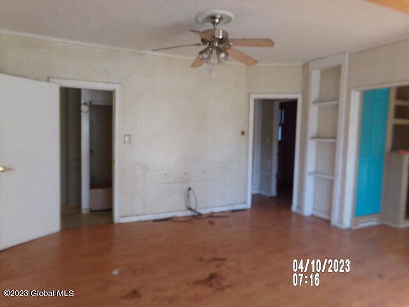 5th image of 2 Rockton Street