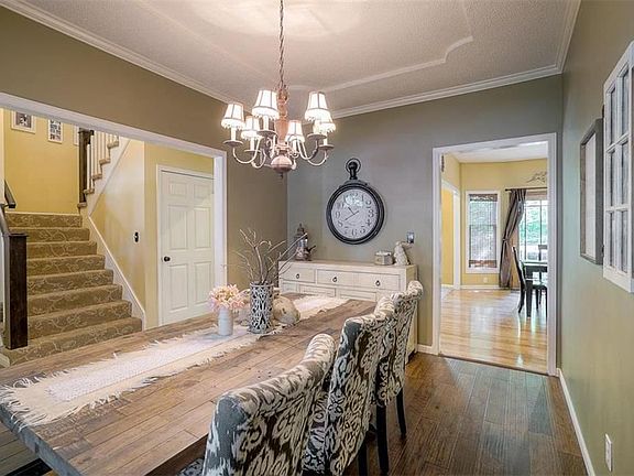 5th image of 2408 SW Whispering Creek Ct