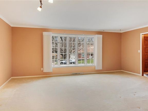 3rd image of 7311 W 54th Ter