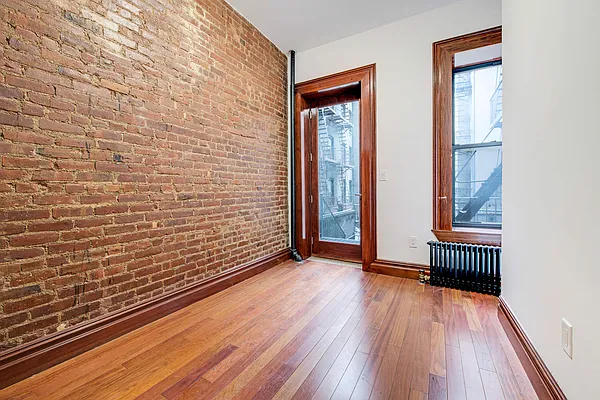 Rented by Compass | media 14