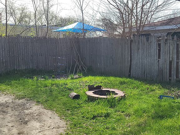 5th image of 16606 Washburn St #16606