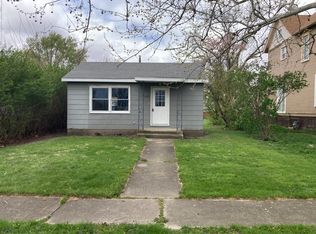 227 W Vine St, Piper City, IL 60959